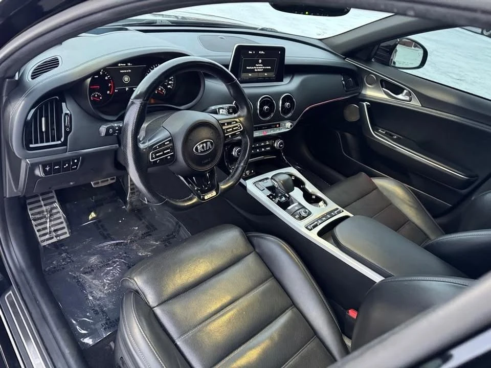 2021 Kia Stinger - Image 16 of 20