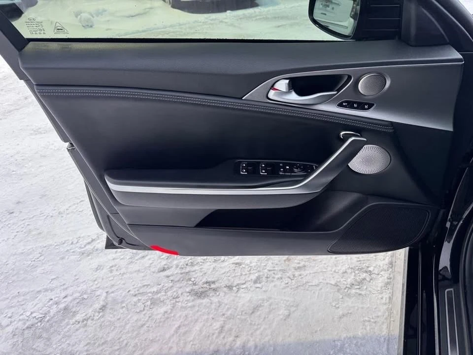 2021 Kia Stinger - Image 17 of 20