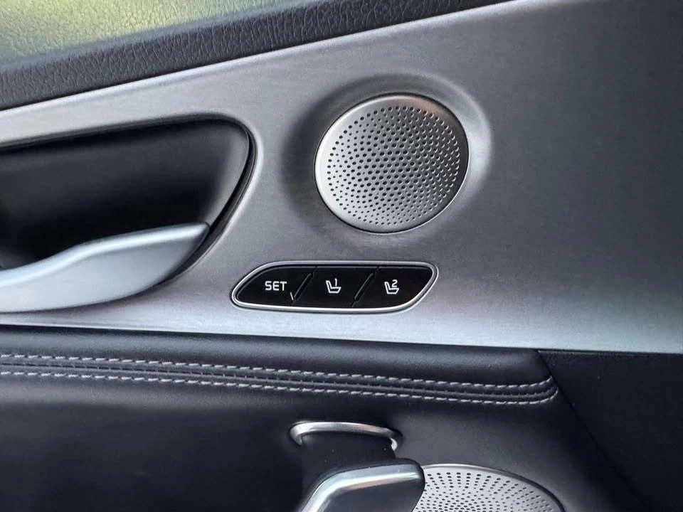 2021 Kia Stinger - Image 19 of 20