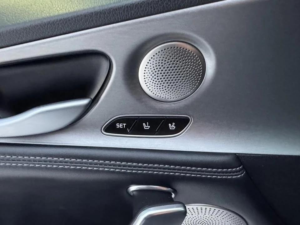 2021 Kia Stinger - Image 19 of 20