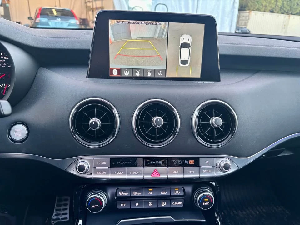 2021 Kia Stinger GT - Image 9 of 12