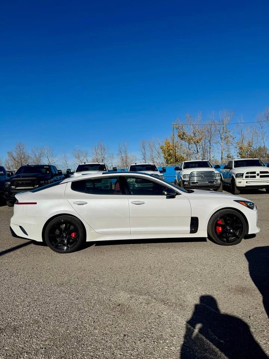 2021 Kia Stinger GT - Image 5 of 17