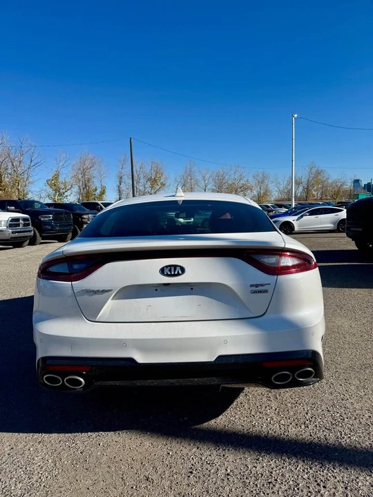 2021 Kia Stinger GT - Image 7 of 17
