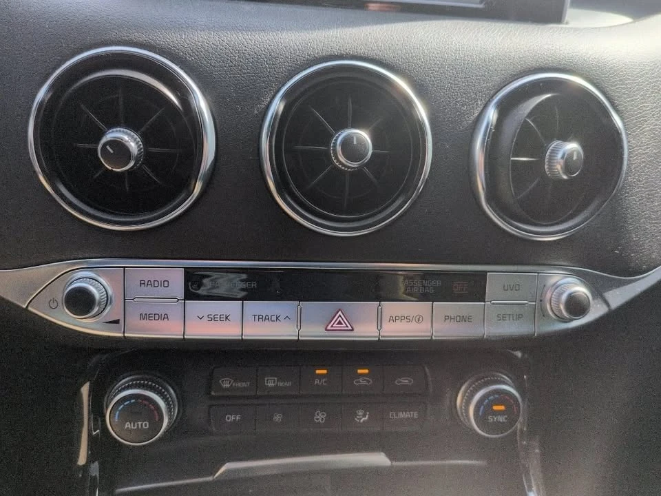 2021 Kia Stinger GT - Image 11 of 14