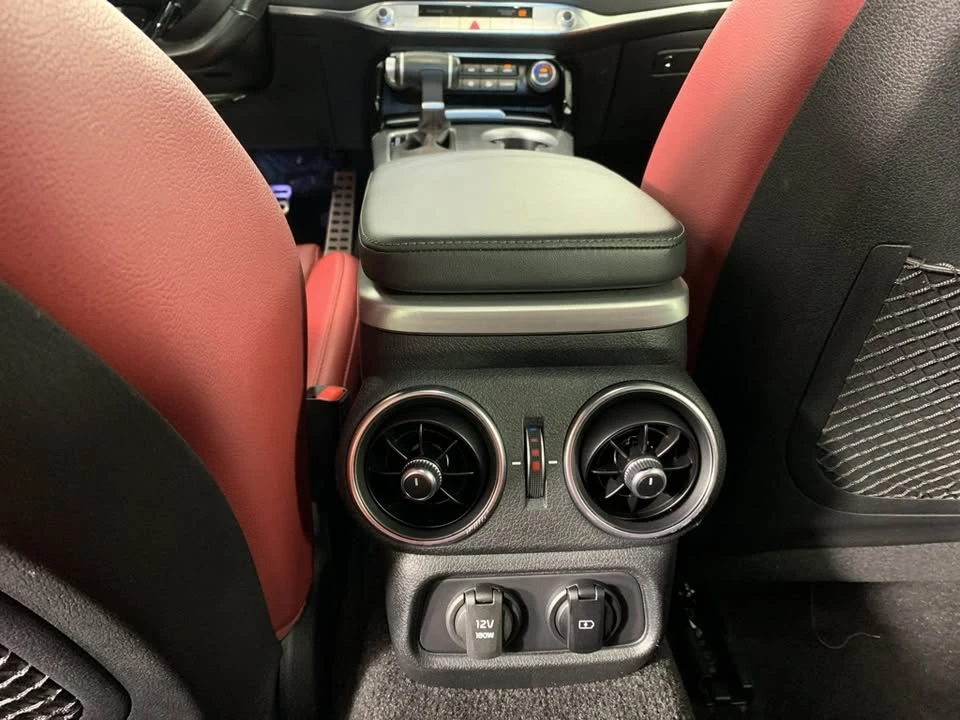 2021 Kia Stinger GT - Image 18 of 20