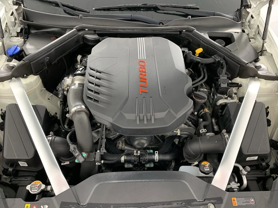 2021 Kia Stinger GT - Image 8 of 20