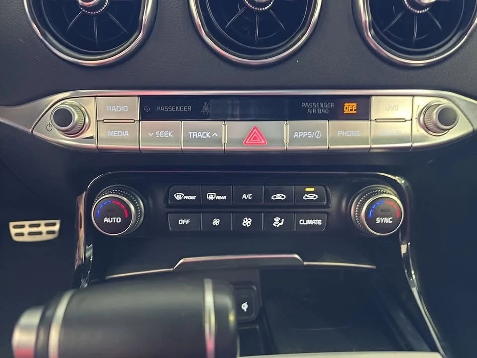 2021 Kia Stinger GT - Image 15 of 19