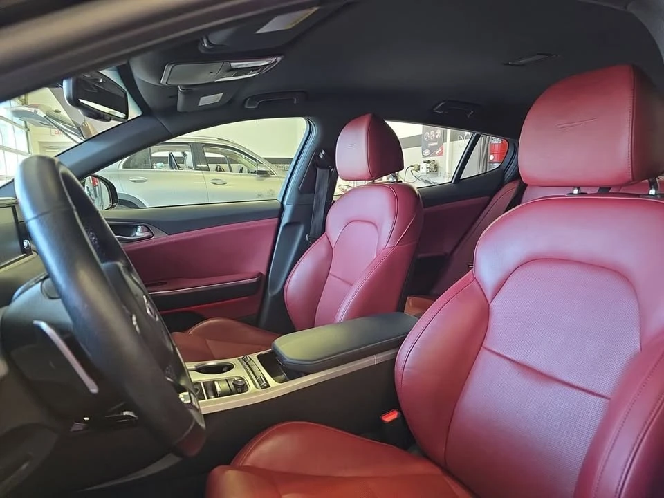 2021 Kia Stinger GT - Image 12 of 19