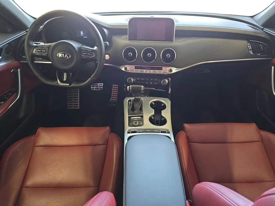 2021 Kia Stinger GT - Image 9 of 19