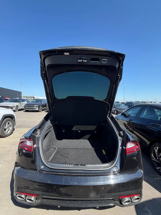 2021 Kia Stinger GT - Image 6 of 14