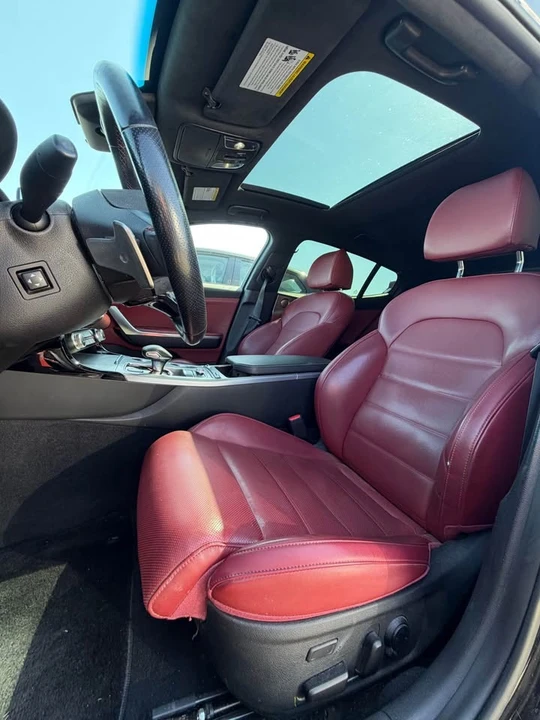 2021 Kia Stinger GT - Image 8 of 14
