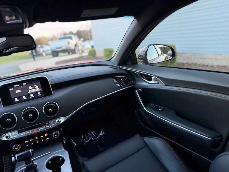 2021 Kia Stinger GT - Image 10 of 19