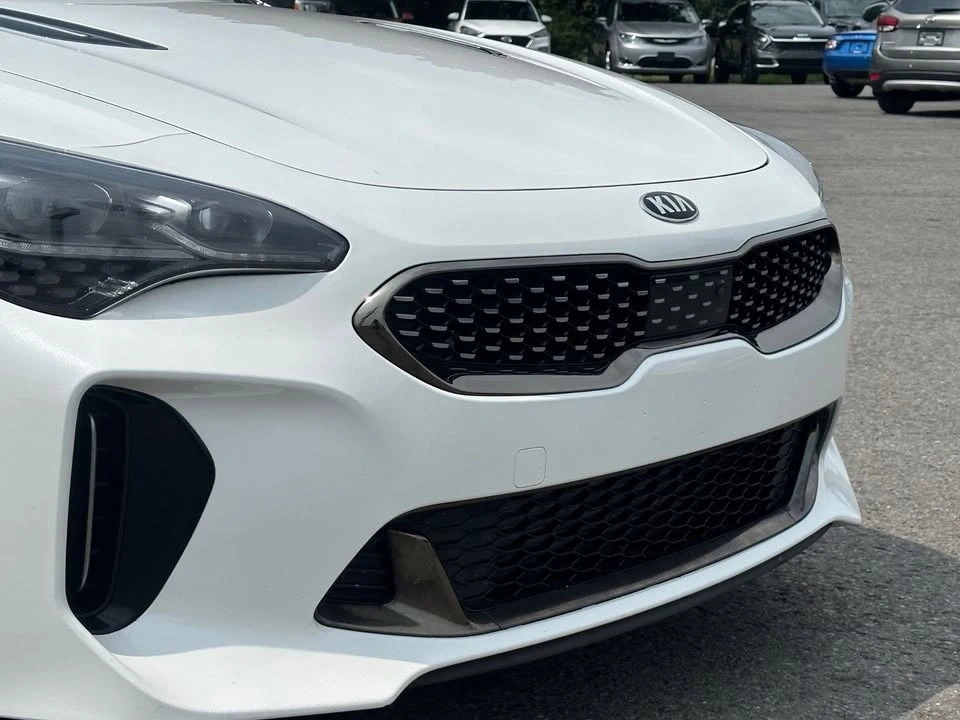 2021 Kia Stinger GT - Image 10 of 17