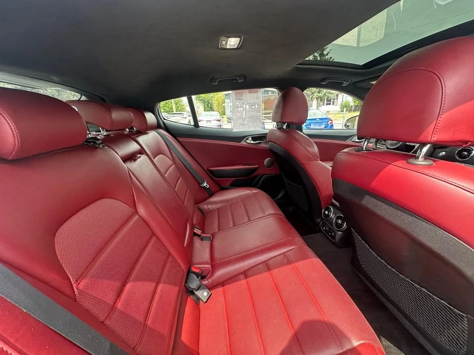 2021 Kia Stinger GT - Image 13 of 17