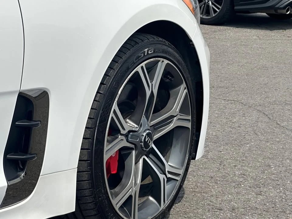 2021 Kia Stinger GT - Image 13 of 20