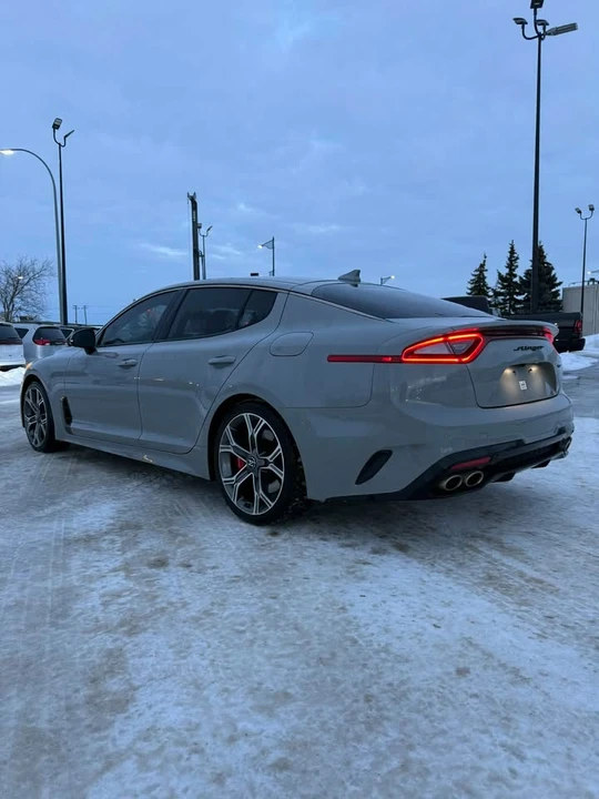 2021 Kia Stinger GT - Image 4 of 17