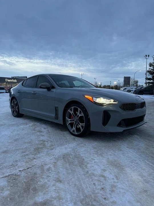 2021 Kia Stinger GT - Image 8 of 17