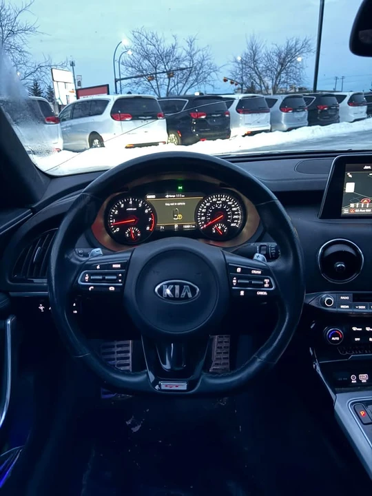 2021 Kia Stinger GT - Image 14 of 17
