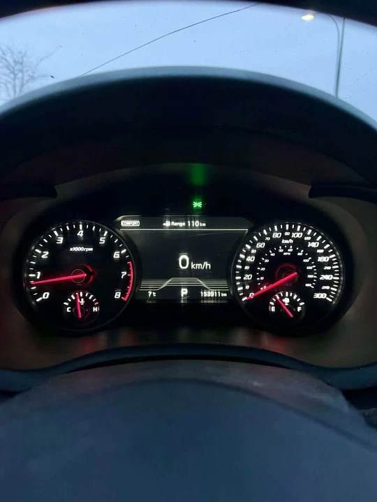 2021 Kia Stinger GT - Image 15 of 17