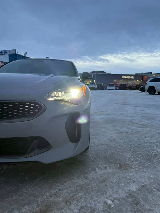 2021 Kia Stinger GT - Image 9 of 17