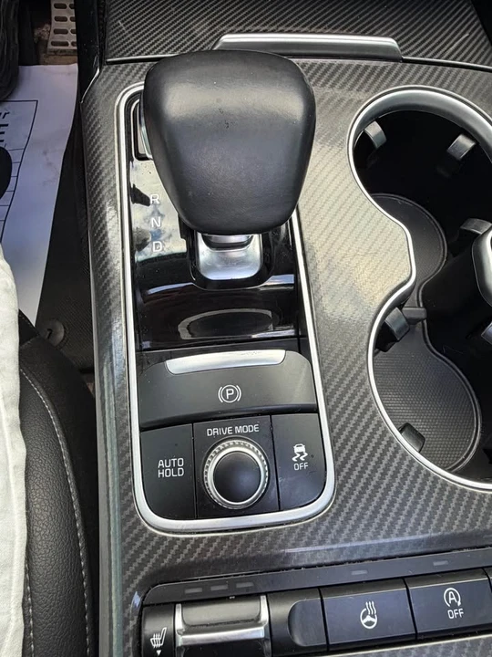 2021 Kia Stinger GT - Image 15 of 20