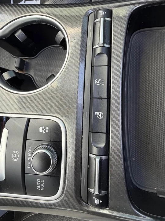 2021 Kia Stinger GT - Image 16 of 20
