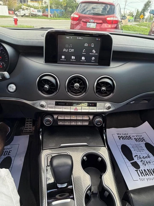 2021 Kia Stinger GT - Image 14 of 20