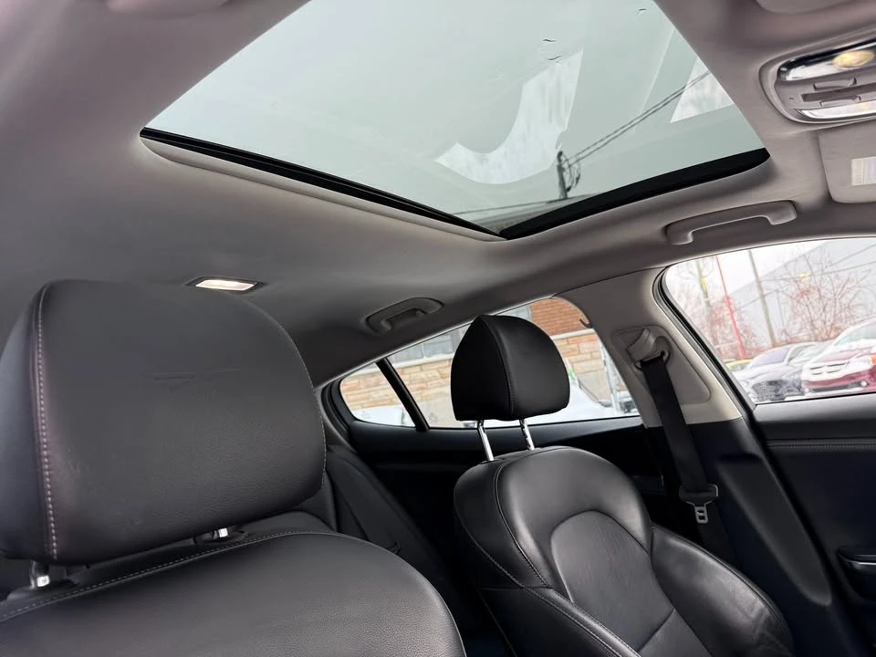 2021 Kia Stinger GT - Image 17 of 18