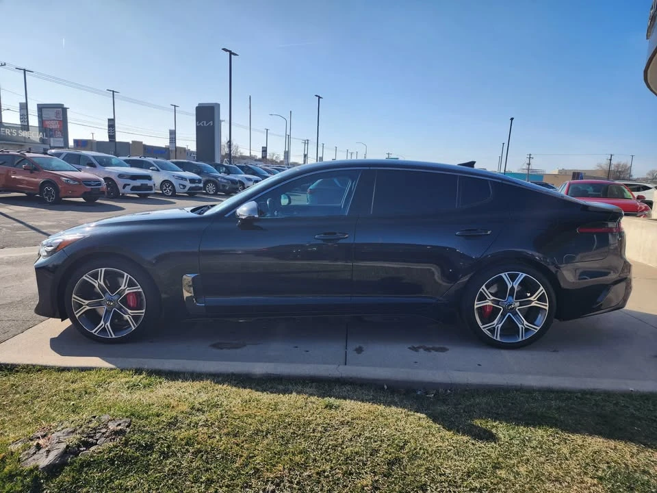 2021 Kia Stinger GT - Image 2 of 17