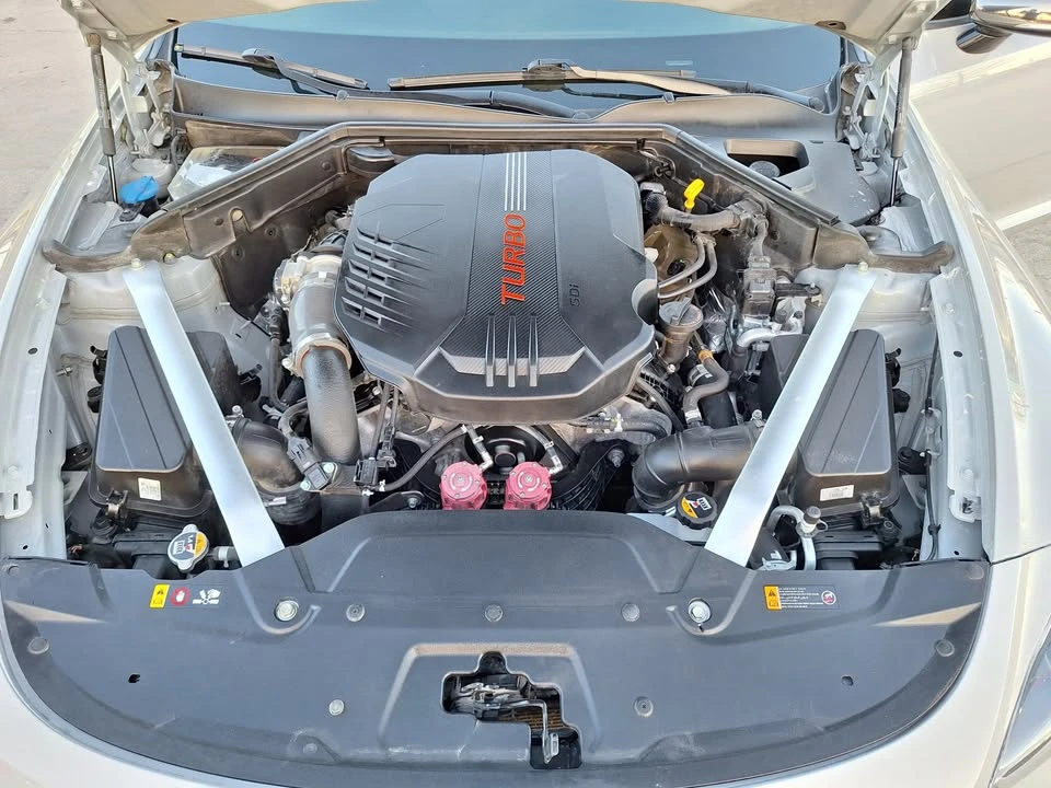2021 Kia Stinger GT - Image 18 of 20