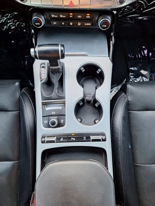 2021 Kia Stinger GT - Image 14 of 20