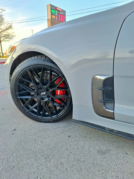 2021 Kia Stinger GT - Image 10 of 20