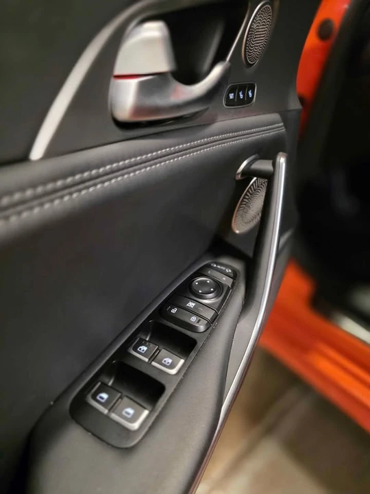 2021 Kia Stinger GT - Image 17 of 18