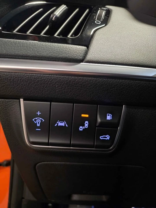 2021 Kia Stinger GT - Image 16 of 18
