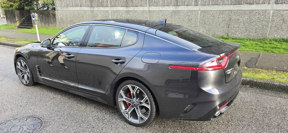 2021 Kia Stinger GT - Image 4 of 16