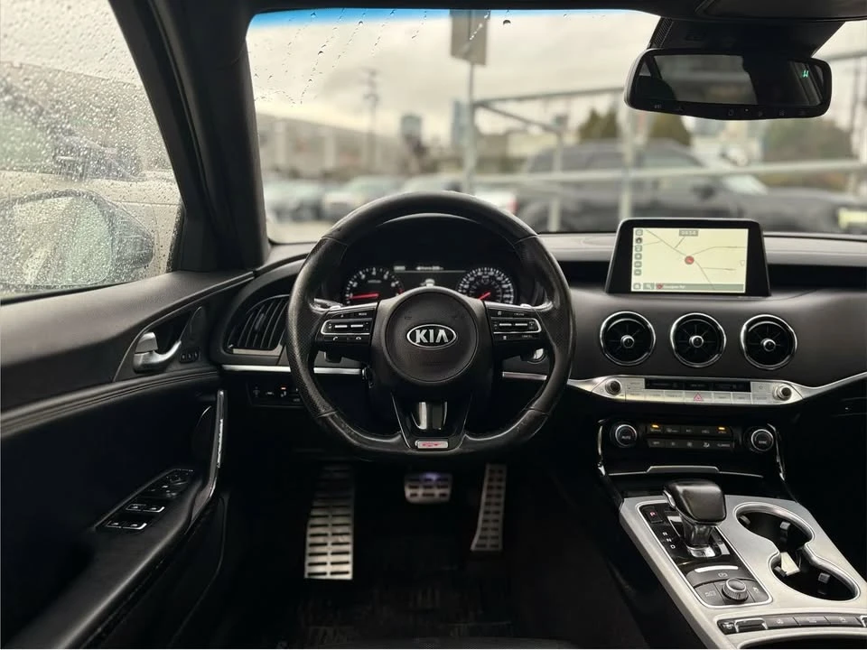 2021 Kia Stinger GT - Image 17 of 19