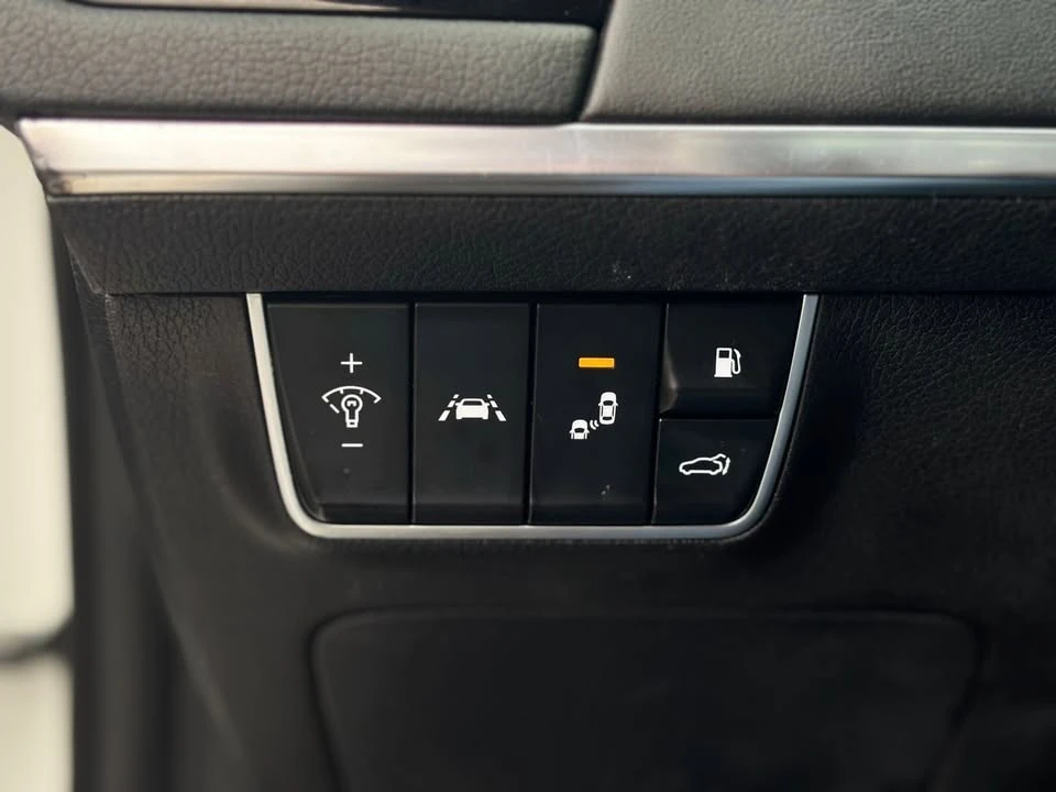 2021 Kia Stinger GT - Image 15 of 19