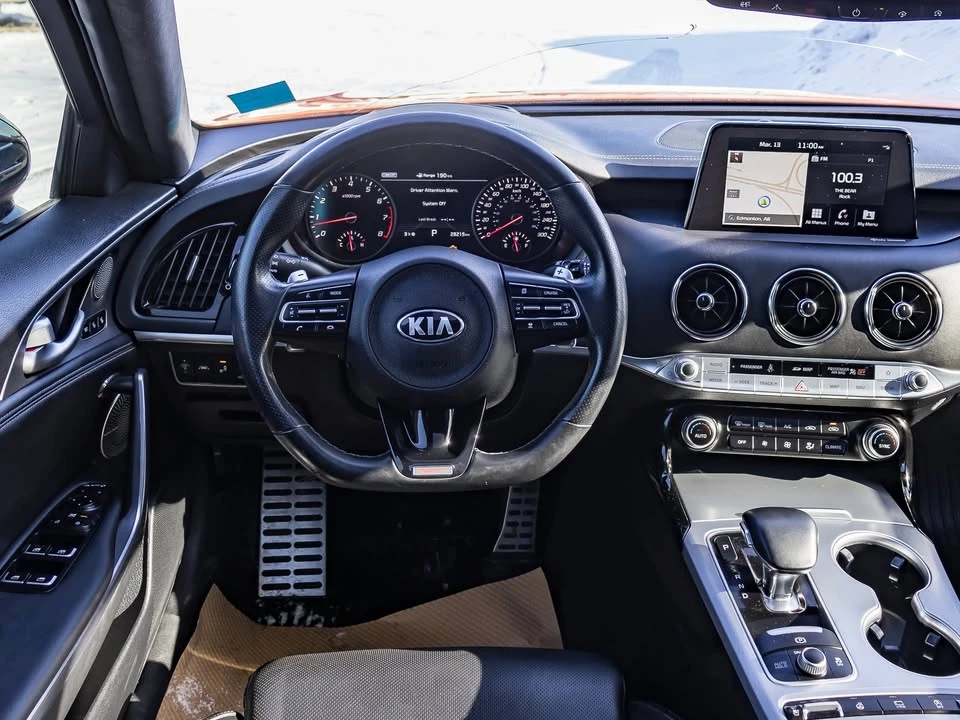 2021 Kia Stinger GT - Image 8 of 16
