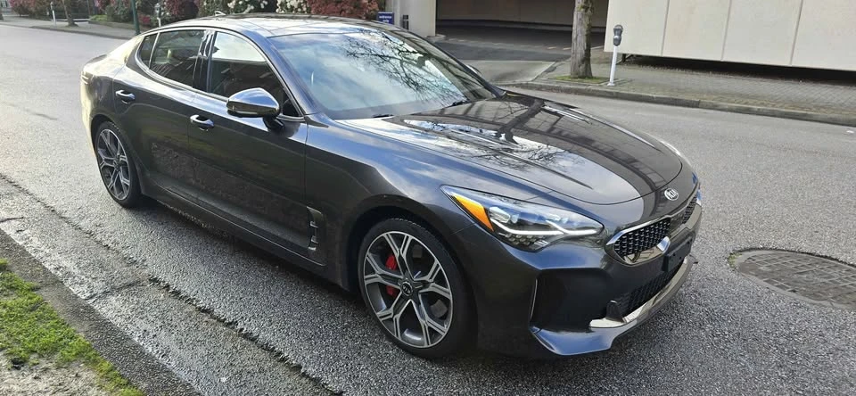 2021 Kia Stinger GT - Image 9 of 16