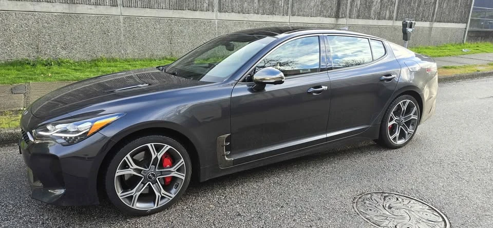 2021 Kia Stinger GT - Image 2 of 16
