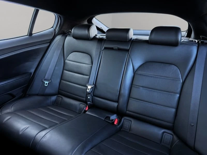 2021 Kia Stinger GT - Image 18 of 20