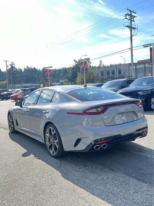 2021 Kia Stinger GT - Image 5 of 13