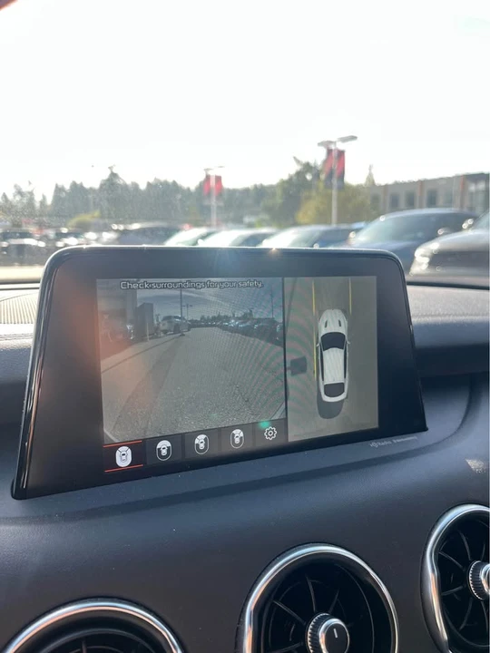 2021 Kia Stinger GT - Image 10 of 13