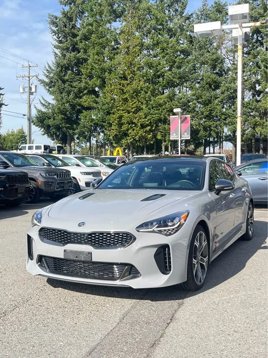 2021 Kia Stinger GT - Image 2 of 13