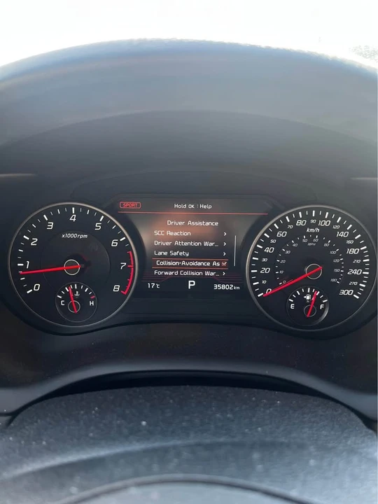 2021 Kia Stinger GT - Image 9 of 13