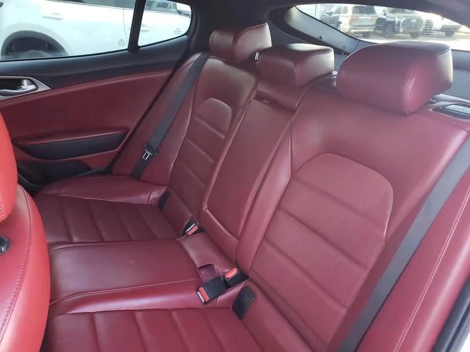 2021 Kia Stinger GT - Image 16 of 19