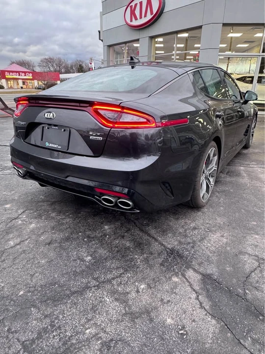 2021 Kia Stinger GT - Image 2 of 8