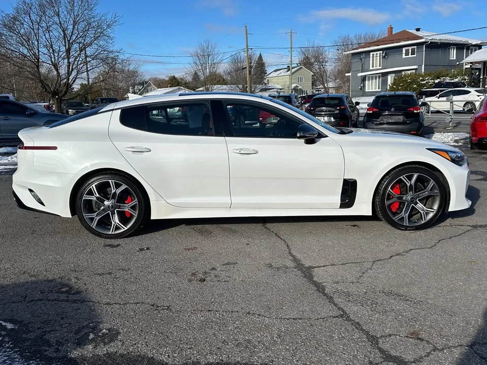 2021 Kia Stinger GT - Image 10 of 18