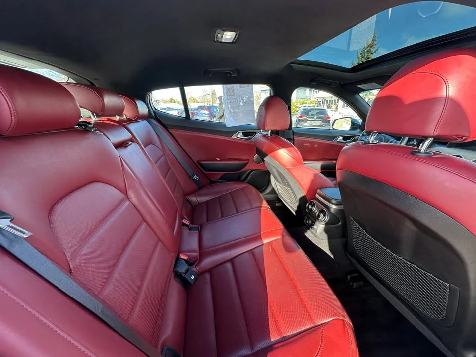 2021 Kia Stinger GT - Image 13 of 18