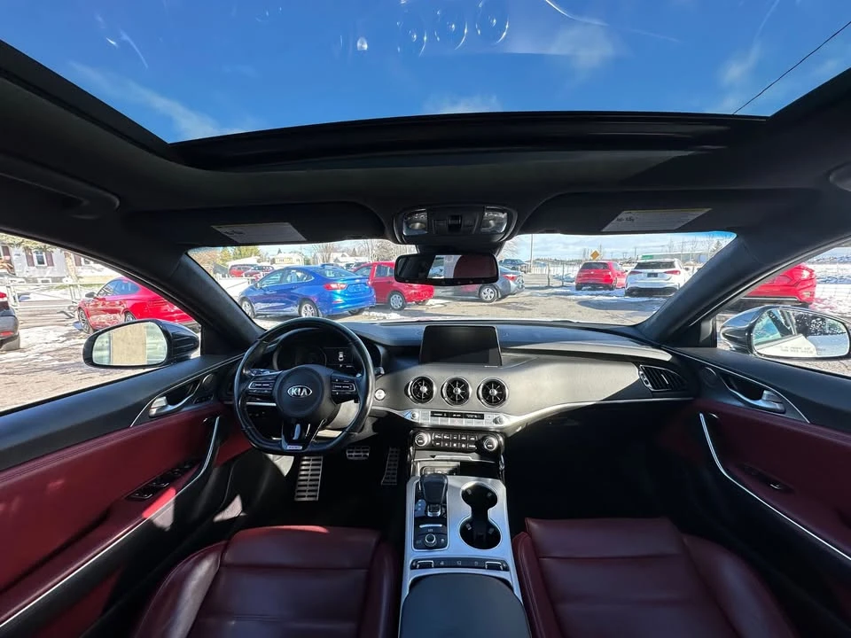 2021 Kia Stinger GT - Image 12 of 18